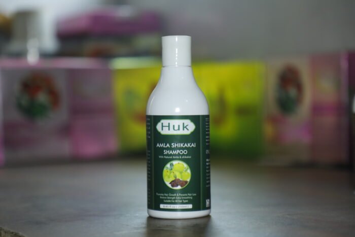 Huk Amla Shikakai Shampoo with Aloe Vera