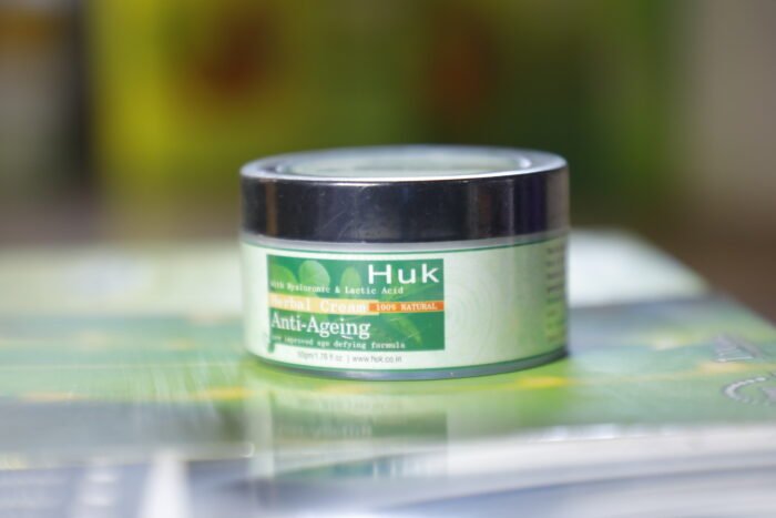 Huk Anti-Aging Cream with Hyaluronic Acid & Licorice